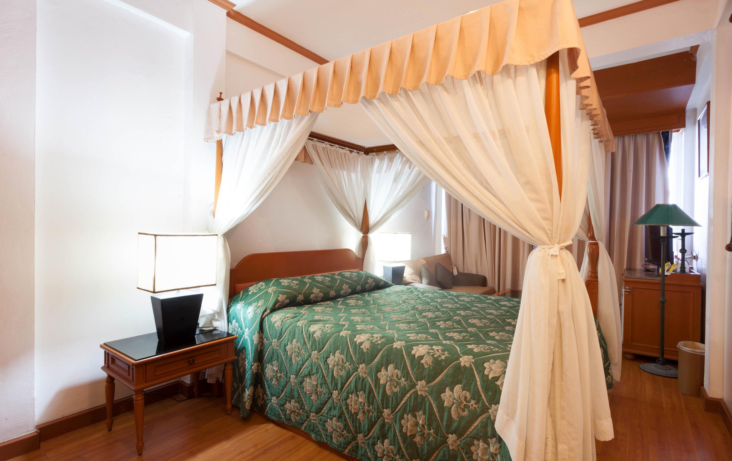 The Orchid Hotel Kalim Bay Patong Exterior photo